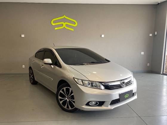 HONDA CIVIC 2.0 LXR 16V FLEX 4P AUTOMÁTICO HONDA CIVIC 2.0 LXR 16V FLEX 4P AUTOMÁTICO